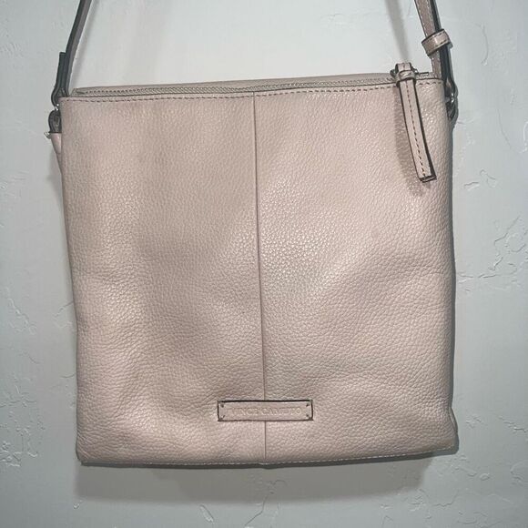 VINCE CAMUTO-CAMEO ROSE-LEATHER CROSSBODY - Picture 2 of 9